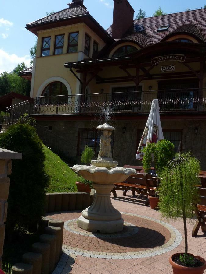 Pensjonat Czardasz Nedec Kültér fotó
